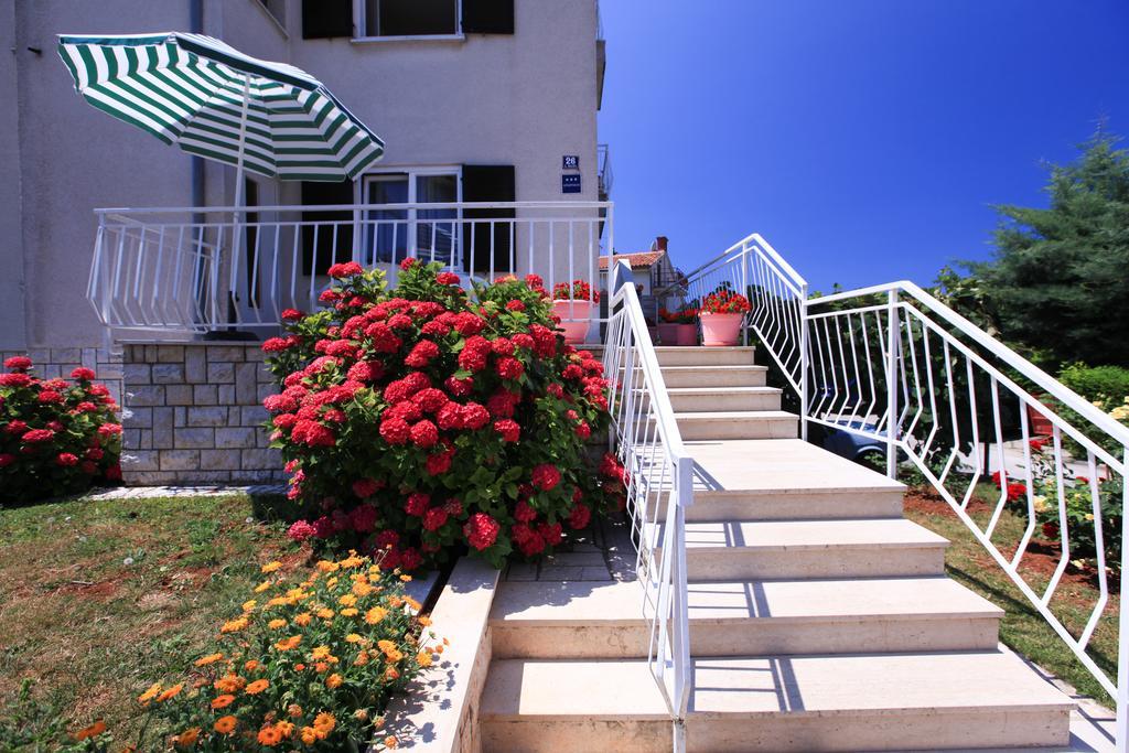 Apartments Laguna Пореч Екстериор снимка